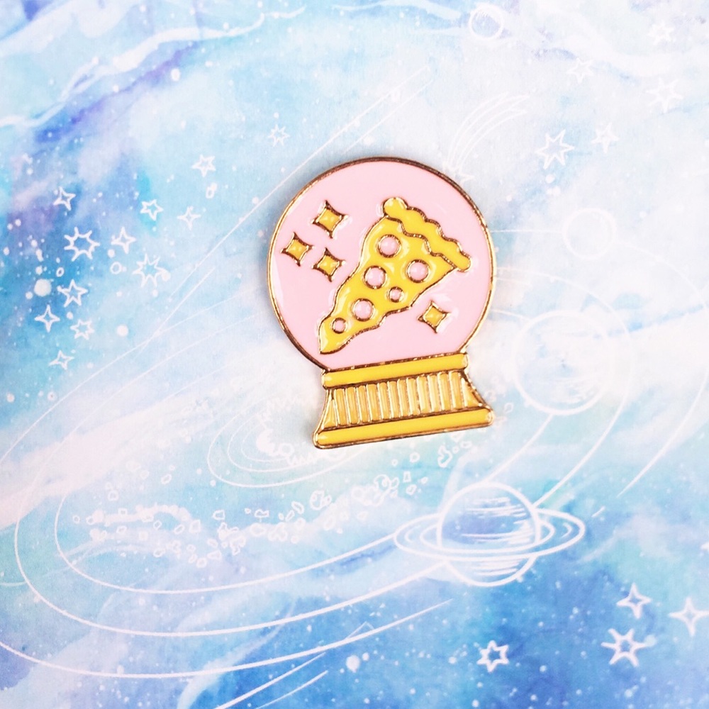✨ Pizza Crystal Ball Pin ✨